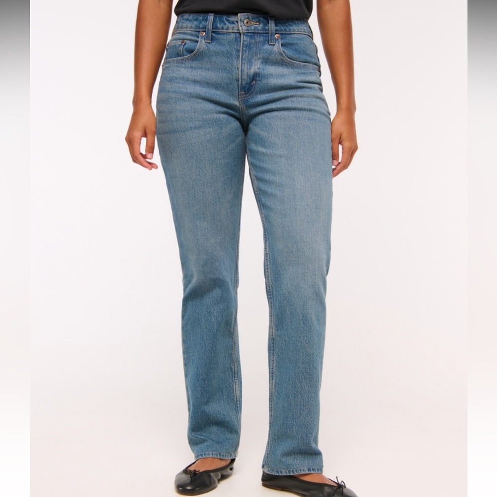 Abercrombie & Fitch Women's Curve Love Straight Leg Blue Jeans